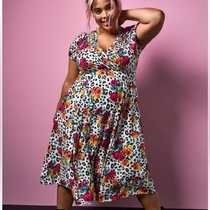 Plus Floral Leopard Print V-Neck Midi Dress - White/Pink